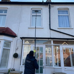 Window Cleaning pole for cleaning top windows